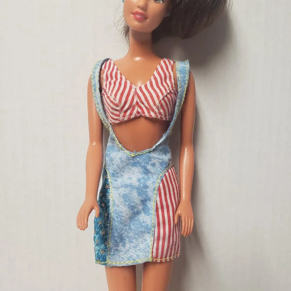 Barbie Outfits - Picture 2 of 7